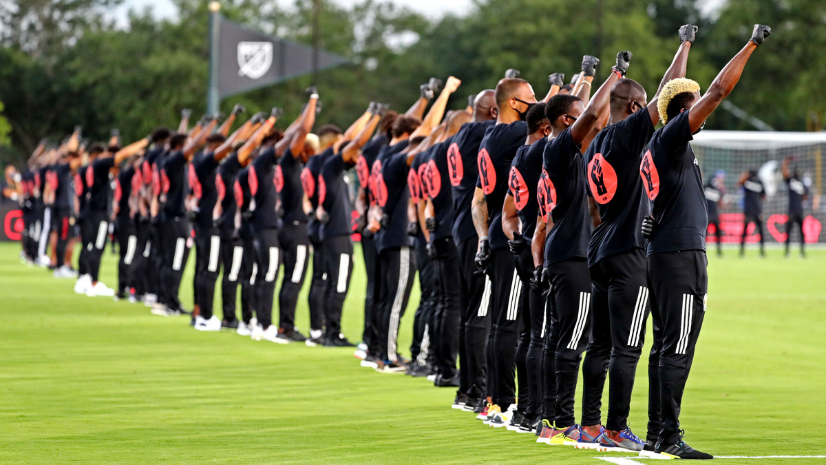 MLS players stand in solidarity with Black Lives Matter